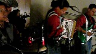 VIAJERO SHOW. DE TONY LEONIDES