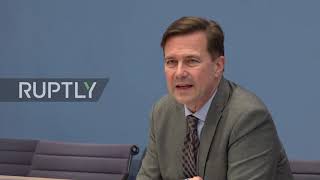 Germany: Anti-COVID restrix demo outside health minister's home 'attack on democracy' - govt spox