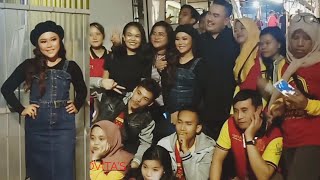 Selfi dan nassar sesi foto setelah acara konser bhineka tunggal ika indosiar bersama selfitta