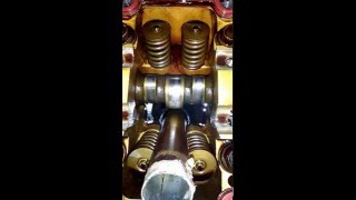 Dodge Neon 2.0 The camshaft of the engine. Teaser/Додж Неон.Распредвал, задиры