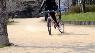 【神業！自転車ドリフト・チャリドリ】