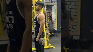 #fitnessgoals #biceps #bicepsworkout #fitness #shoulderworkout #fitnessgym
