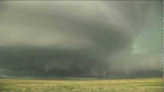 INTENSE Inflow winds. Supercell (mesocyclone) timelapse