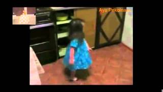 Детские танцы Прикольно Умора Kids dancing Funny Hilarious