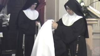 VESTIZIONE RELIGIOSA DI SUOR FEDELE.