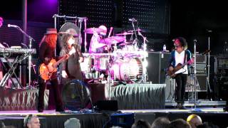 Heart - "Rock and Roll",  Live @ Jiffy Lube Live, Bristow VA, July 31st 2011