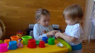 Ищем Kinder Surprise! Barby! Color tower!