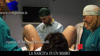 LA NASCITA DI UN BIMBO, PARTO IN DIRETTA