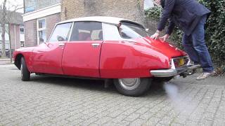 Citroen DS - automatic leveling