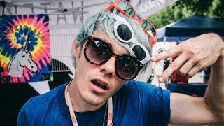 Awsten Knight being Awsten Knight || Funny Moments