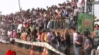 Disastrous Bleacher Collapse with 500 people in Brazil