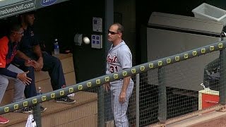 Vizquel flashes his legendary defense