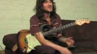 John Frusciante - Under The Bridge (guitar lesson)