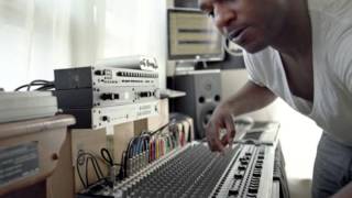 Traxx - Move (Side B)