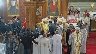 مصر: توافد الآلاف على المقر البابوي حدادا