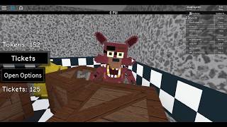 Играю в roblox на fnaf rp roblox по русски.