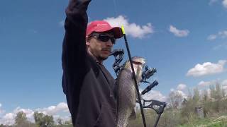 Боуфишинг с блочным луком Кыргызстан , Каракол. Bow fishing Kyrgyzstan, охота на рыбу