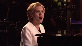 Kate McKinnon Channels Hillary Clinton In EMOTIONAL "Hallelujah" Performance on SNL