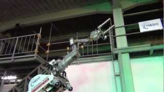 狭隘部遠隔重量物荷揚/作業台車「MHI-Super Giraffe(MARS-C)」