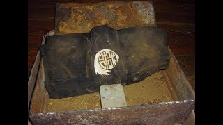 Mysterious Box Discovered In Grandparents’ House Holds A Decades-Old Secret Nobody Saw Coming