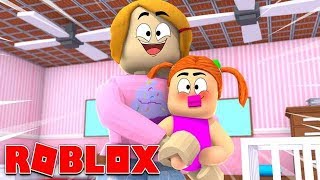 Happy Roblox Family | Molly Babysits Daisy In Bloxburg!