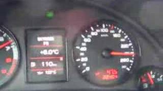AUDI RS4 quattro V8, 422 chevaux...