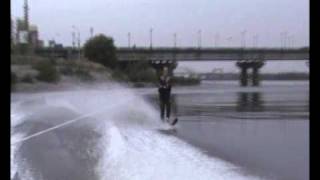 Водные лижи слалом