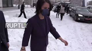 Russia: German FM Baerbock visits Tretyakov Gallery in Moscow ahead of talks with Lavrov