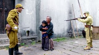 日軍將領提刀想殺害中國爺孫，卻不料國軍隊長早已暗中將他包圍！