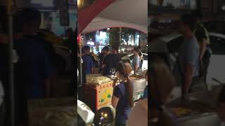 2019/10/19韓國瑜台南水萍塭公園造勢，暴力分子搗亂，立馬被警察強壓在地，以現行犯逮捕，上銬帶走！感謝辛苦的警察！