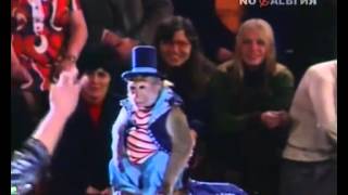 Фарид Якубов с дрессированными обезьянами-джигитами Москва 1983 год Yakubov Farid