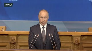 LIVE: Putin attends plenary session of Eurasian Women’s Forum in St Petersburg