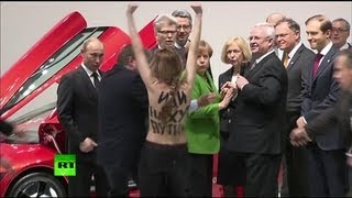 Las ucranianas de Femen se desnudan ante Putin