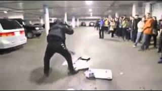Огромная очередь за новой приставкой PS4