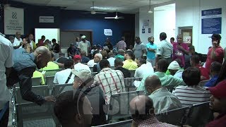 Conductores que intentan renovar marbete se quejan de decenas de multas "fantasma"