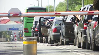 Стоят СУТКАМИ в очередях в 30-градусную жару! Что происходит на границе с Польшей?