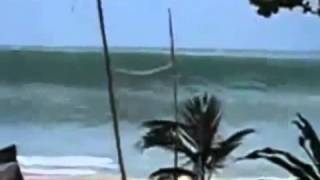 Tsunami in Indonesia 2012   Цунами в Индонезии 2012