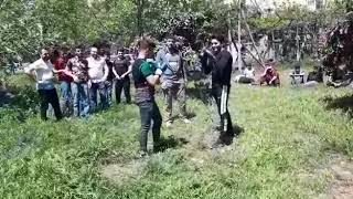 Sokak dövüşü  karın  ve yüz vuruşları