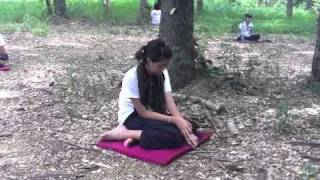 ม.ศิลปากร ปฏิบัติธรรม ส.ค.54 1/2.m4v
