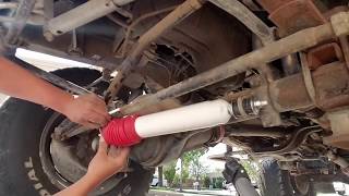 Suzuki Samurai steering damper