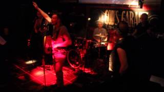 ''В поднебесье войну ведём''   Gods Garage