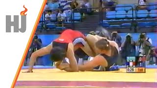 2004 Athènes - Lise Legrand lutte pour le bronze