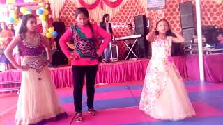 Shiksha Semalty and her friends danced well on Chaita ki Chaitwal.
