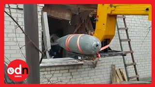 UNEXPLODED BOMB removed from Ukrainian home