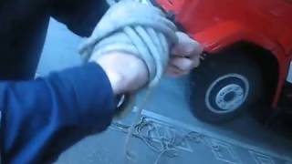 Змотування рятувальної мотузки в клубок/Rescue rope coiling into a ball