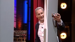 Eindelijk! Gert repareert na 25 jaar de bel! | Jonas & Van Geel | VTM