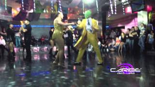 Zumba di Stefano Nalin e Sara Sbronzeri + Show del Gruppo Peligro @ Caribe