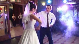 СВАДЕБНЫЙ ТАНЕЦ 21 ВЕКА! ЖЕНИХ И НЕВЕСТА ЗАЖИГАЮТ!!