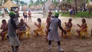 Доминикана, отель "Be Live Collection Canoa" - простенький конкурс анимации.