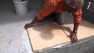 Réaliser une terrasse en pierre reconstituée - Tuto bricolage avec Robert